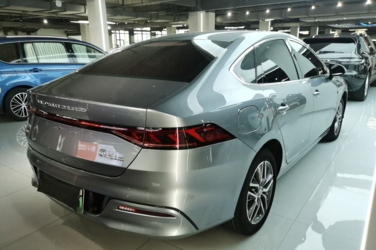 Used BYD Qin PLUS 2023 Champion Edition DM-i 120KM Leading Model
