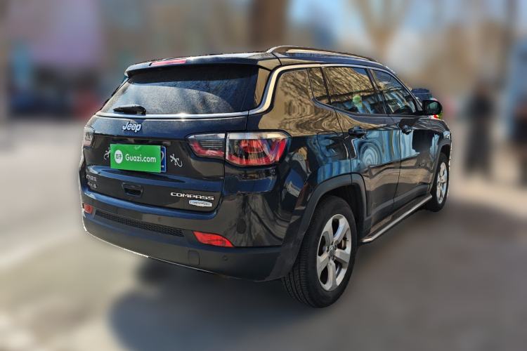 Used Jeep Compass 2017 200T Automatic Family Edition
