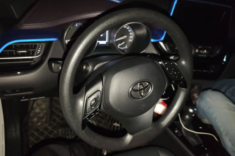 Used Toyota C-HR 2020 2.0L Leading Edition
