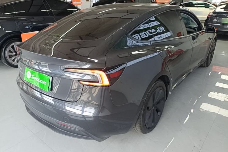Used Tesla Model 3 2023 Long-Range All-Wheel-Drive Version