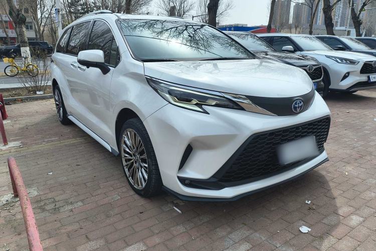 Used Toyota Granvia 2023 2.5L Hybrid Comfort Edition Exterior 2