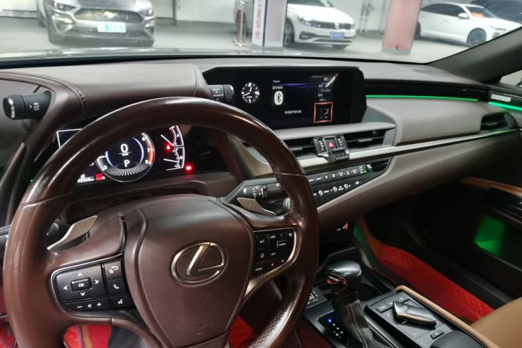 Used Lexus ES 2020 200 Excellence Edition