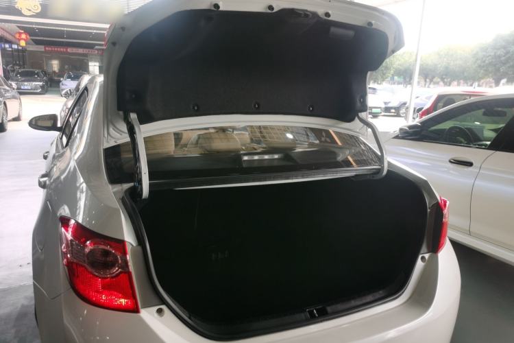 Used Toyota Levin 2017 Revised Version 185T CVT New Sharp Edition China VI Standard