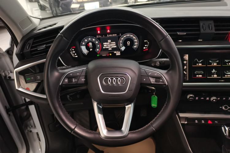 Used Audi Q3 2023 35 TFSI Progressive Dynamic Edition (1.4T)