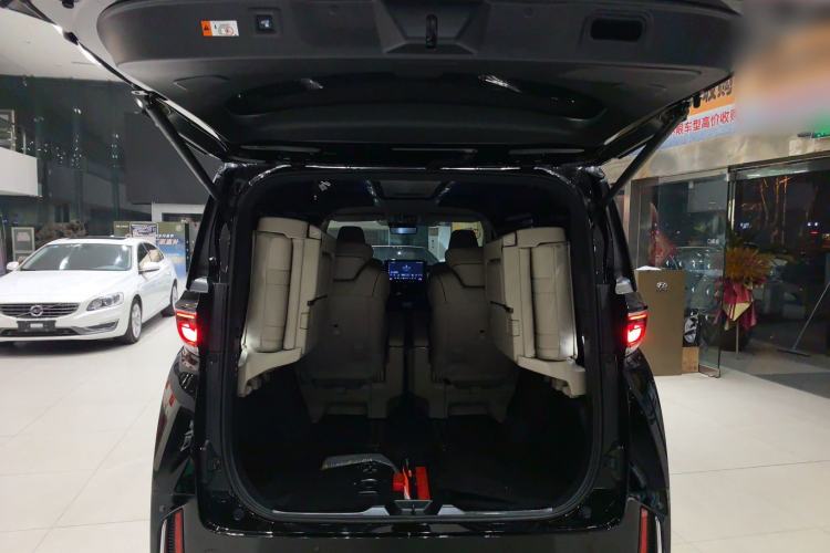 Used Toyota Vellfire 2024 Crown Dual-Engine 2.5L Supreme Executive Edition Trunk