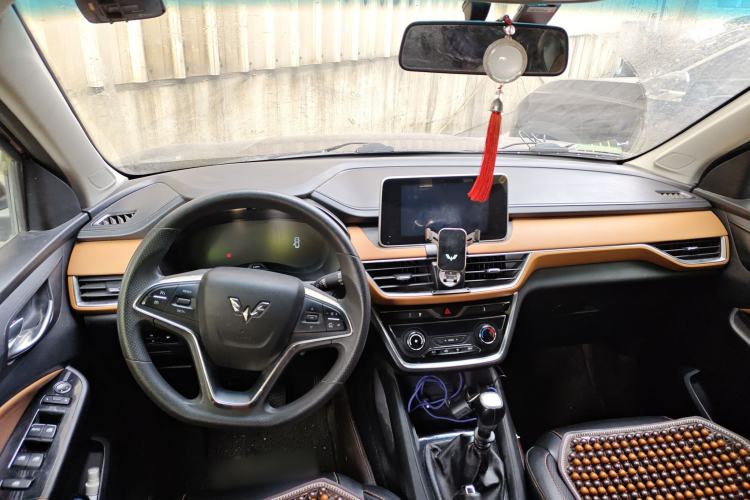 Used Wuling Hongguang S3 2018 1.5T Manual Luxury Model China V Standard