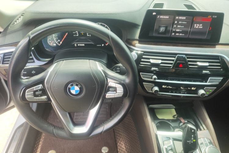 Used BMW 5 Series 2019 525Li Luxury Package
