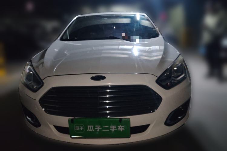 Used Ford Escort 2015 1.5L Automatic Fashion Model
