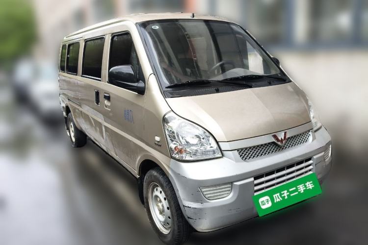 Used Wuling Rongguang 2020 1.5L Extended Basic Version China VI Standard L3C Front Right 45 Deg