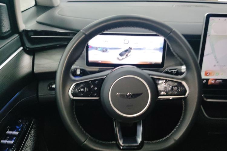 Used Geely Galaxy LEVC L380 2024 100 kWh 6-Seater Two-Wheel Drive Air
