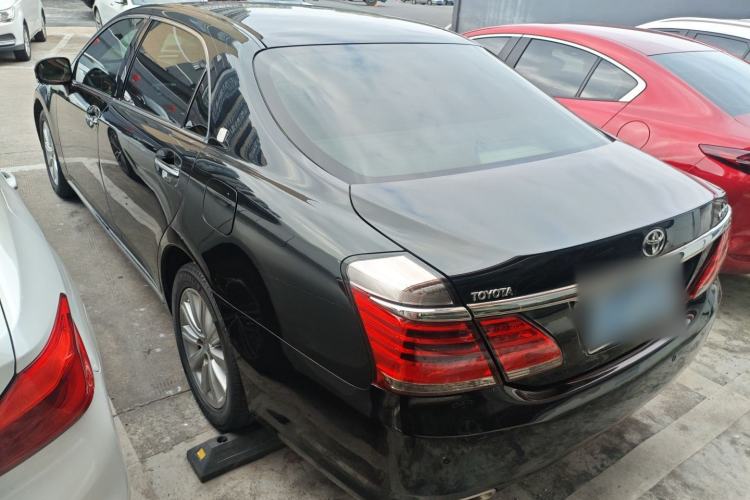 Used Toyota Crown 2012 2.5L Royal