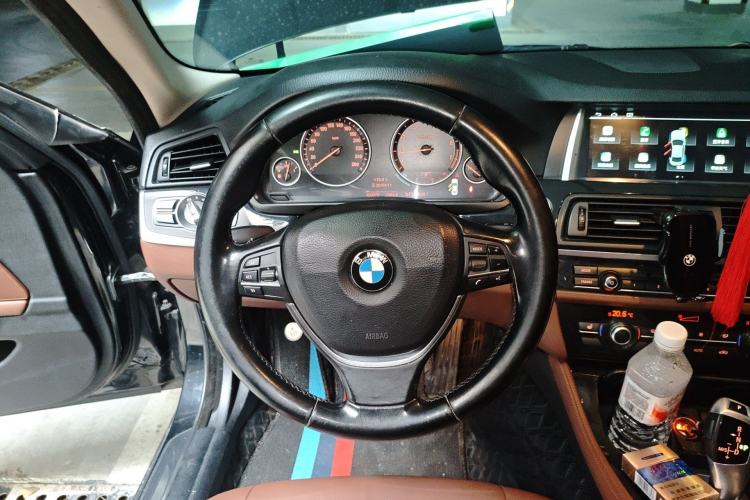 Used BMW 5 Series 2017 520Li Elegant Edition Steering Wheel