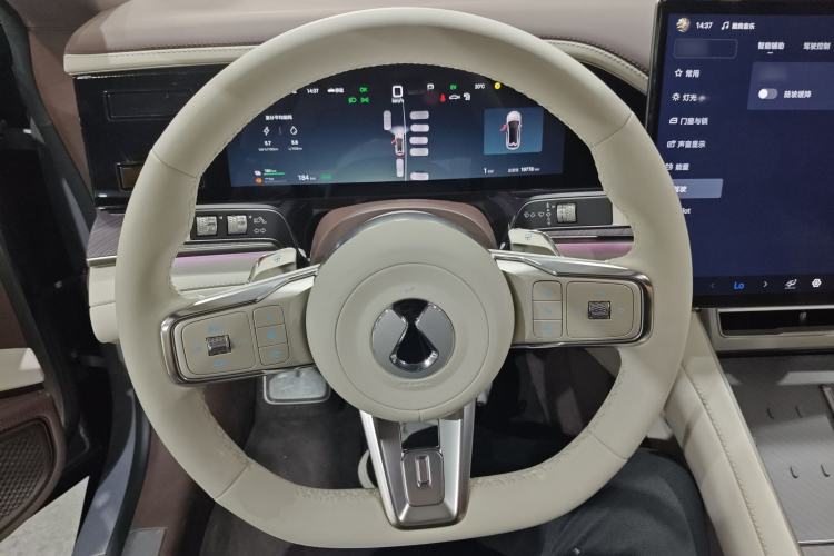 Used Denza Z9GT 2024 1100 Four-Wheel Drive Max Edition Steering Wheel