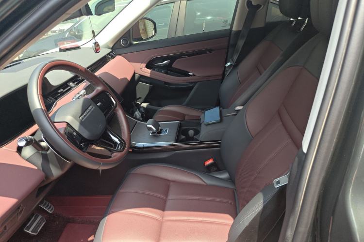 Used Land Rover Range Evoque 2024 Aurora L 249 PS Prestige Light-Chasing Edition