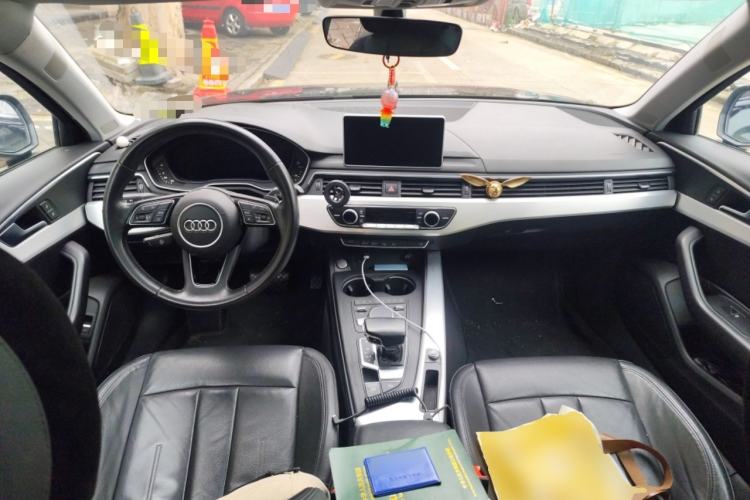 Used Audi A4L 2019 40 TFSI Fashion Edition China VI Emission Standard