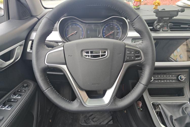Used Geely Auto Vision 2019 Upgraded Model 1.5L Manual Luxury Version China VI Standard Steering Wheel