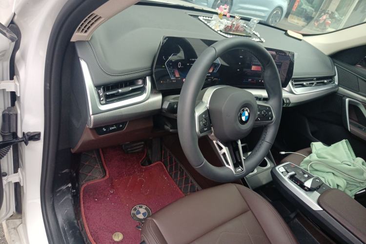 Used BMW X1 2024 sDrive25Li M Sport Package Center Console