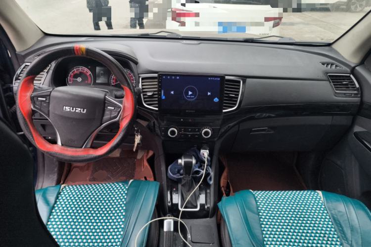 Used Isuzu D-MAX 2019 2.5T Two-Wheel Drive Automatic Base Version JE4D25Q5A