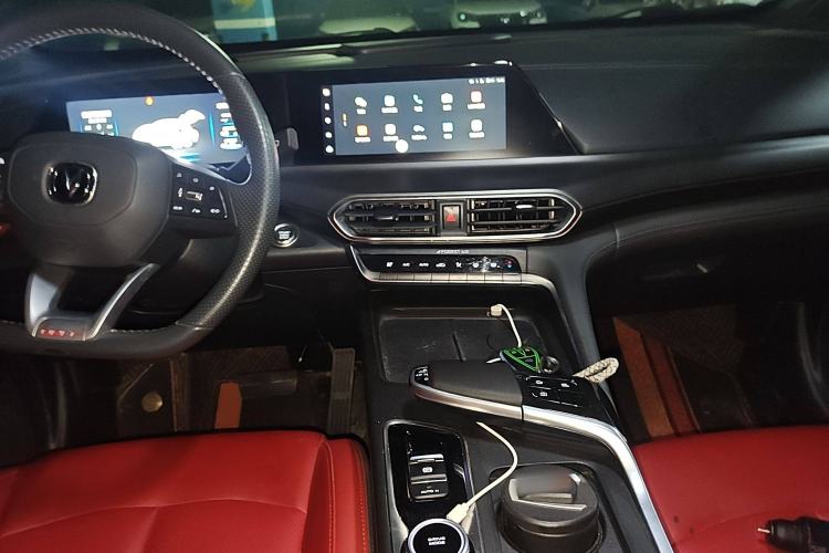 Used Changan UNI-T 2020 1.5T Prestige Version
