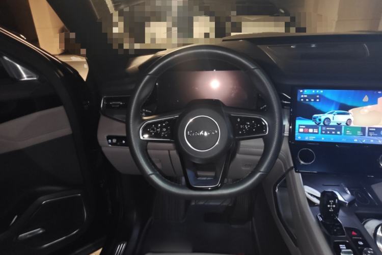 Used Lynk & Co 09 EM-P 2023 2.0TD EM-P Long-Range Version PM 7-Seater
