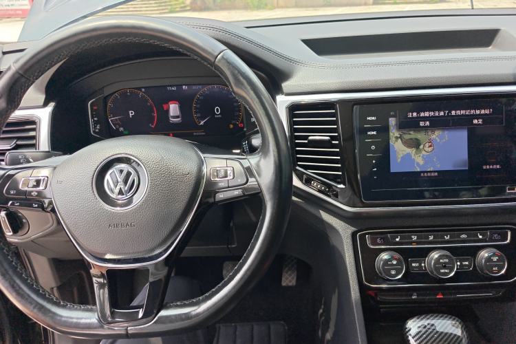 Used Volkswagen Teramont 2020 Revised Version 380TSI Four-Wheel Drive Luxury Edition Center Console