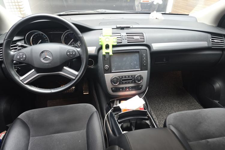 Used Mercedes-Benz R-Class 2014 R 320 4MATIC Business Model