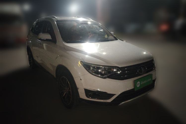 Used FAW Senya R7 2017 1.6L Manual Smart Model Front Right 45 Deg