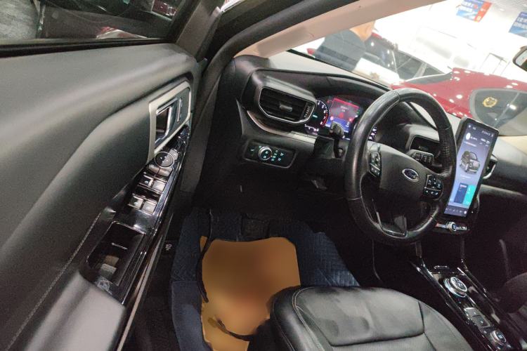 Used Ford Explorer 2020 EcoBoost 285 4x4 Trend Edition 7-Seater Driver Seat