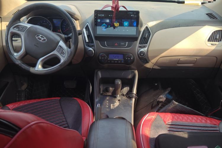 Used Hyundai ix35 2013 2.0L Automatic Two-Wheel Drive Smart GLS China IV Standard
