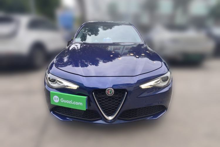 Used Alfa Romeo Giulia 2017 2.0T 280HP Luxury Edition
