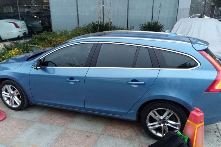 Used Volvo V60 2015 T5 Zhiya Edition