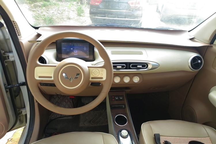 Used Wuling Hongguang MINIEV 2025 Four-Door Version Advanced Edition
