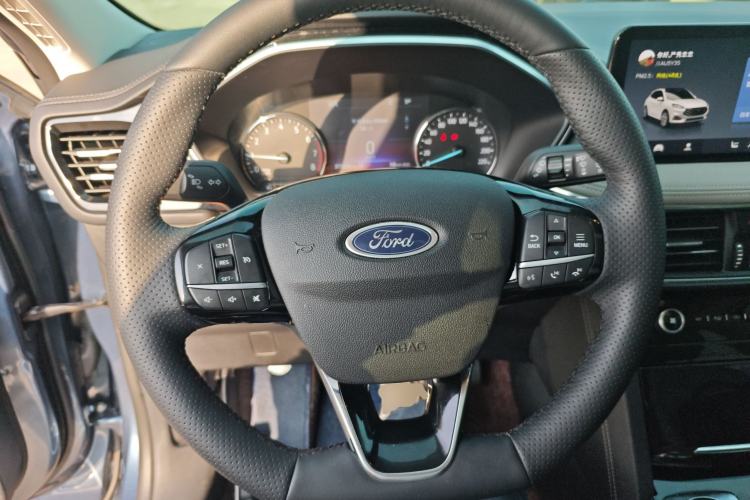 Used Ford Escape 2024 EcoBoost 245 Two-Wheel-Drive Titanium Edition