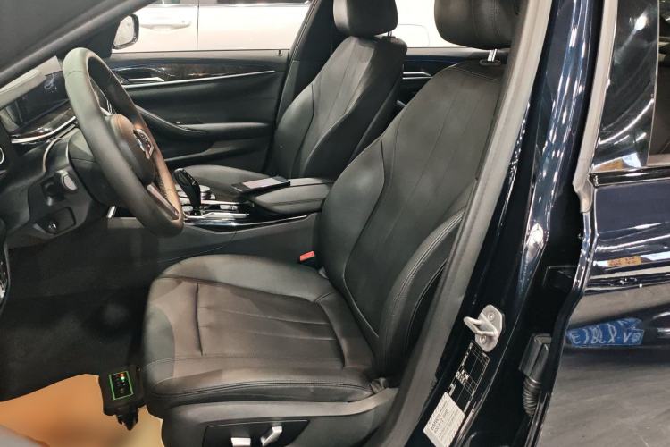 Used BMW 5 Series 2018 525Li M Sport Package Left Front Seat