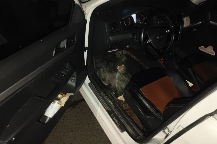 Used Volkswagen Lavida 2017 1.6L Automatic Comfort Edition
