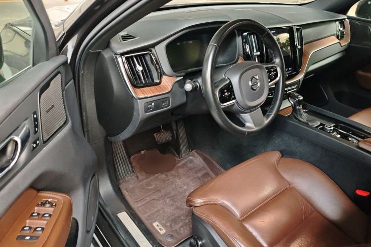 Used Volvo XC60 2021 T5 4x4 Zhiya Luxury Edition Driver Seat