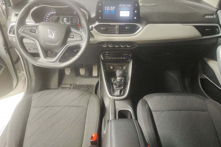 Used Baojun 510 2019 1.5L Manual Enjoyment Model 77kW China VI Emission Standard
