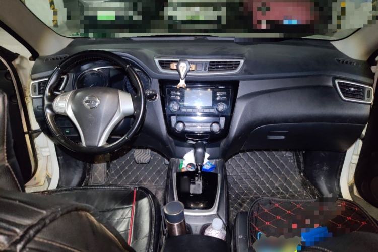 Used Nissan X-Trail 2014 2.0L CVT Comfort Edition 2WD Center Console