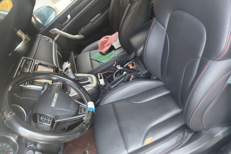 Used Haval H6 2015 Sport Edition 1.5T Automatic Two-Wheel Drive Luxury Model
