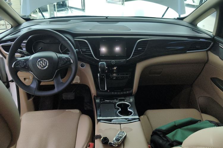 Used Buick GL8 2017 ES 28T Flagship Model China V Standard
