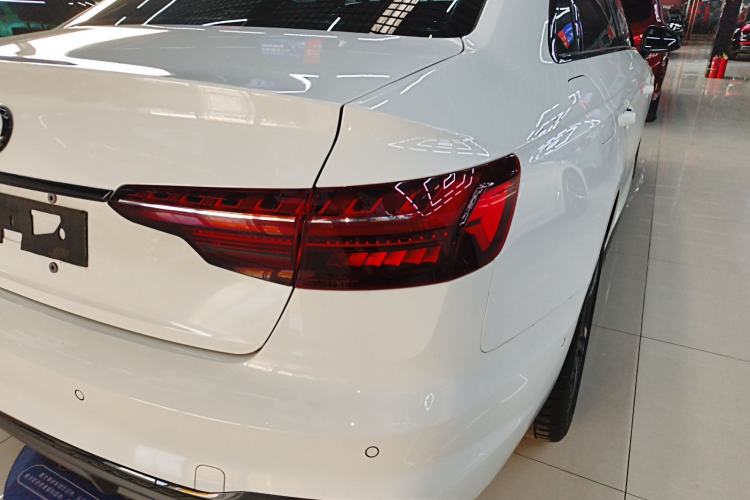 Used Audi A4L 2022 40 TFSI Luxury Dynamic Model
