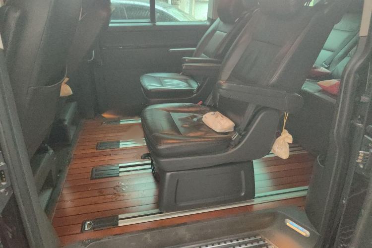 Used Volkswagen Multivan 2012 2.0 TSI Two-Wheel-Drive Luxury Edition