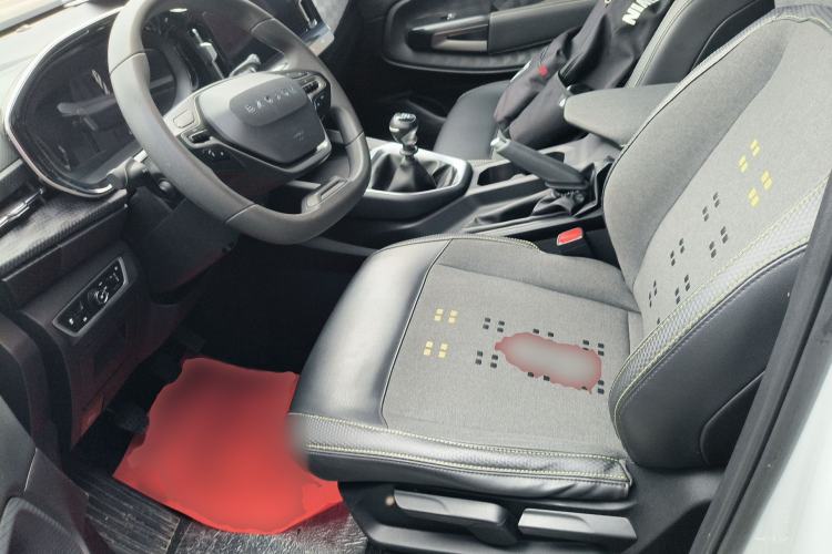 Used Baojun RM-5 2019 1.5T Manual Elite Version with 24-Hour Online Service 7 Seats