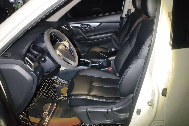 Used Nissan X-Trail 2015 2.0L CVT Comfort MAX Edition 2WD