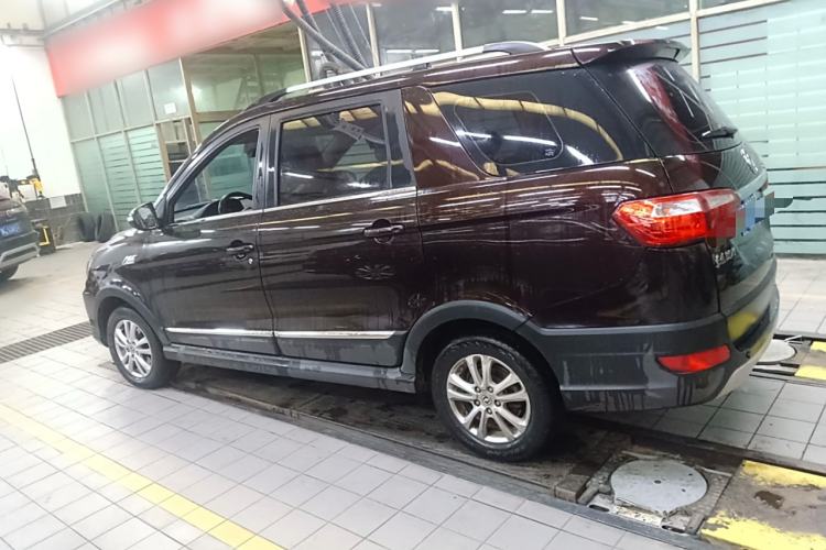 Used Dongfeng Fengon 370 2016 1.5L Manual Luxury 7-Seater