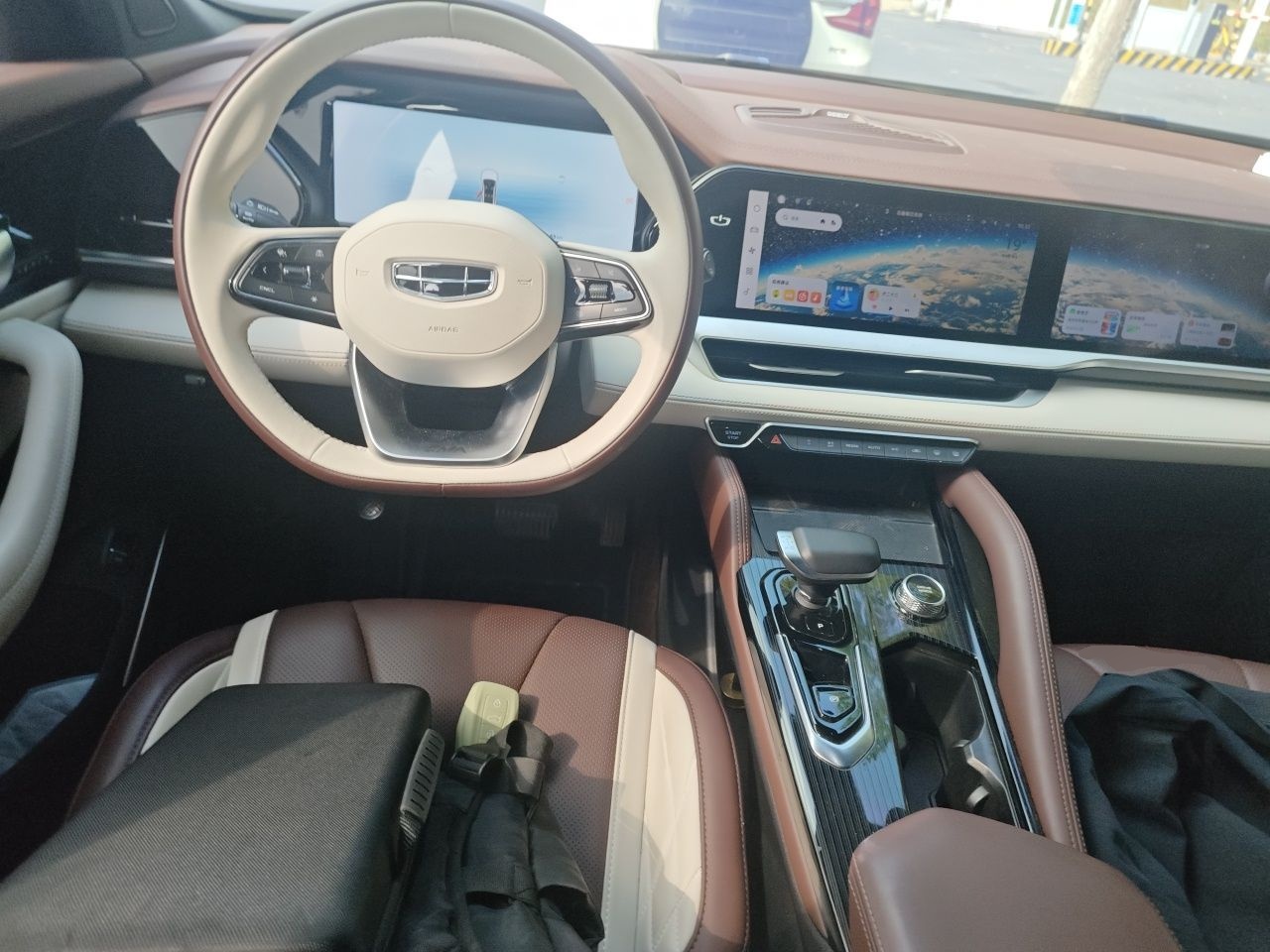Geely Auto Monjaro L 2024 2.0TD High-Power Automatic Two-Wheel Drive Yunqi Version — снимка 9