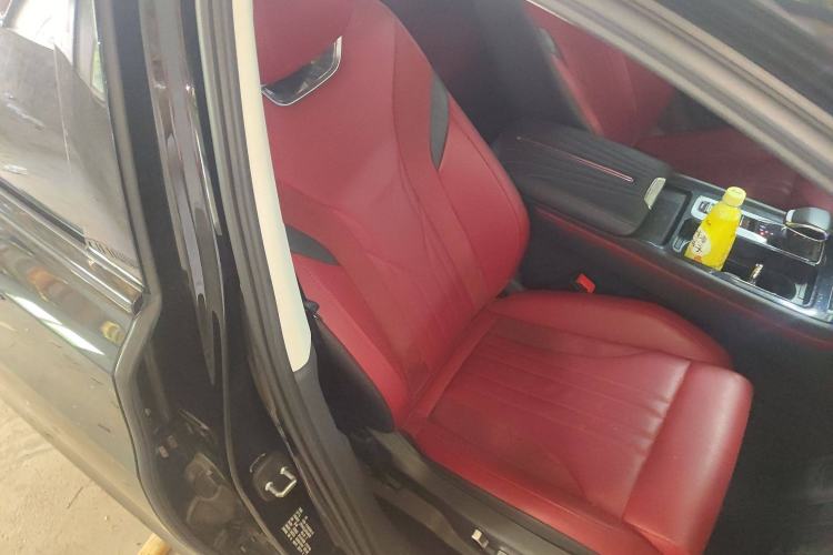 Used Hongqi H6 2023 2.0T Zhiyi Version
