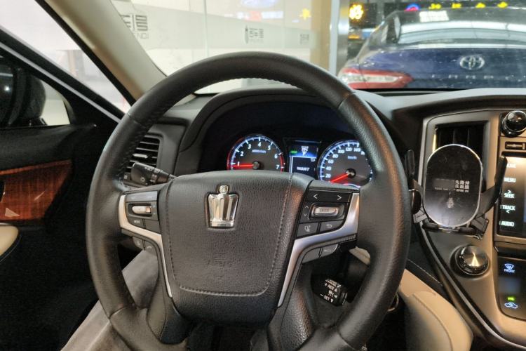 Used Toyota Crown 2015 2.0T Fashion Edition