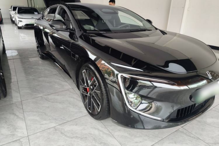 Used Avatr 12 2024 700 Three-Laser Rear-Wheel Drive Luxury Edition Front Right 45 Deg