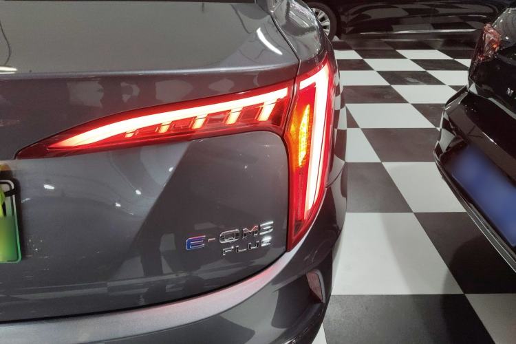 Used Hongqi E-QM5 2024 610 km PLUS
